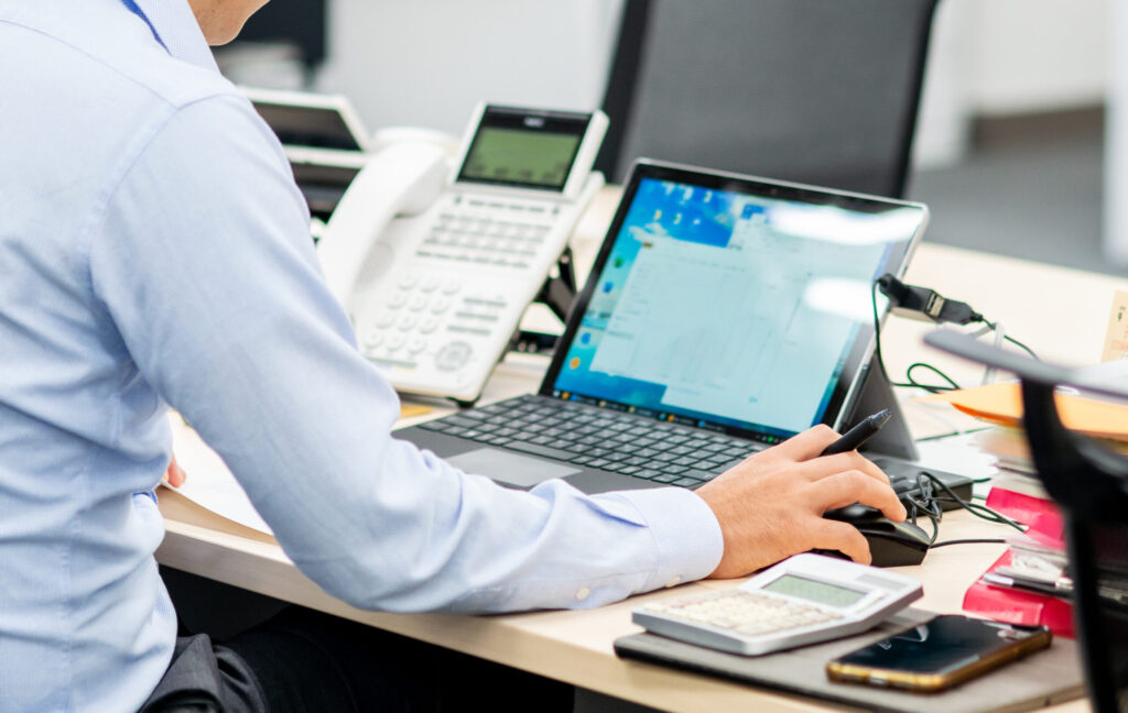 勤怠システム導入